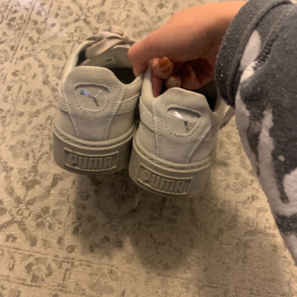 Puma suede grey platform sneakers - Picture 4 of 5